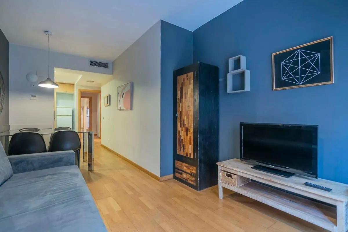 Modern And Bright Apartment In Eixample 1-2 Barcelona Spain